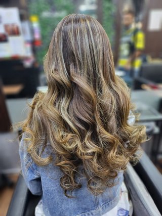 colour-highlights-forestsalon-singapore